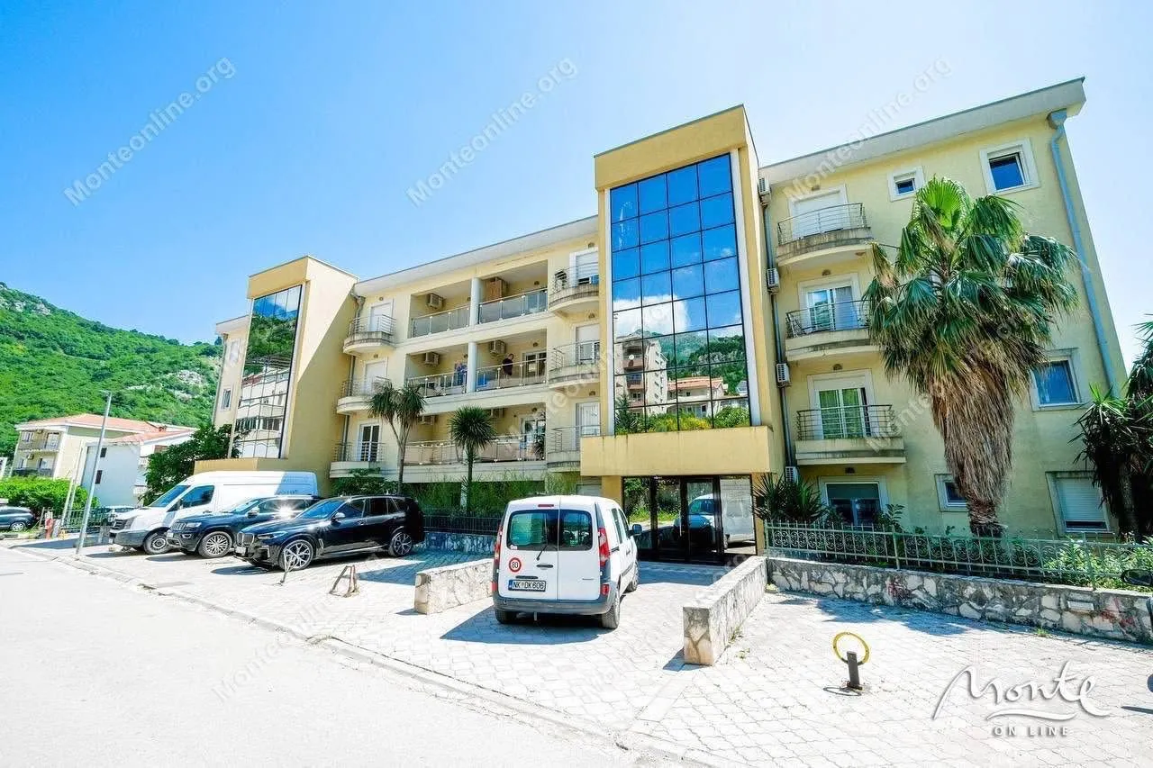 Sale, one bedroom apartment, 65m², Lazi, Budva