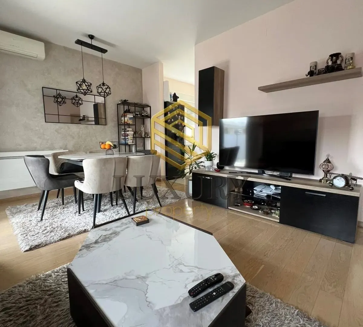 Prodaja, jednosoban stan, 53m², City Kvart, Podgorica