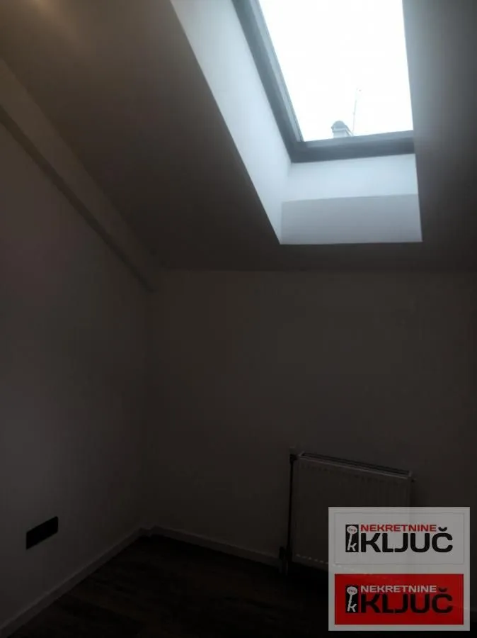 Prodaja, trosoban stan, 58m², Bulevar Oslobodjenja, Novi Sad Sve Podlokacije
