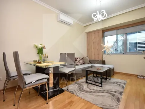 Izdavanje, jednosoban stan, 43m², Centar, Podgorica - image 3