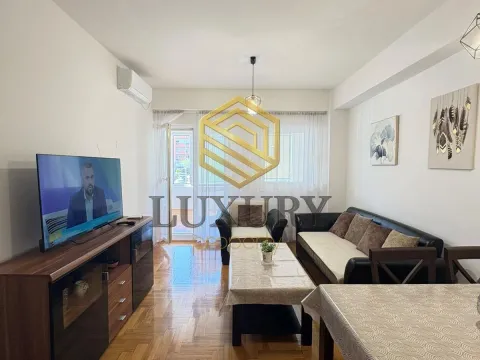 Izdavanje, dvosoban stan, 60m², City Kvart, Podgorica - image 6