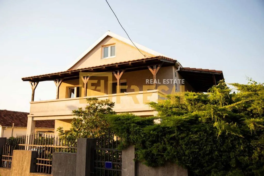 Prodaja, kuća, 233m², Zabjelo, Podgorica