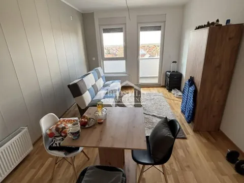 Prodaja, jednosoban stan, 43m², Centar, Stara Pazova - image 7