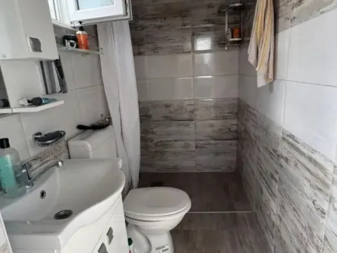 Prodaja, kuća, 160m², Perlez, Zrenjanin - image 3