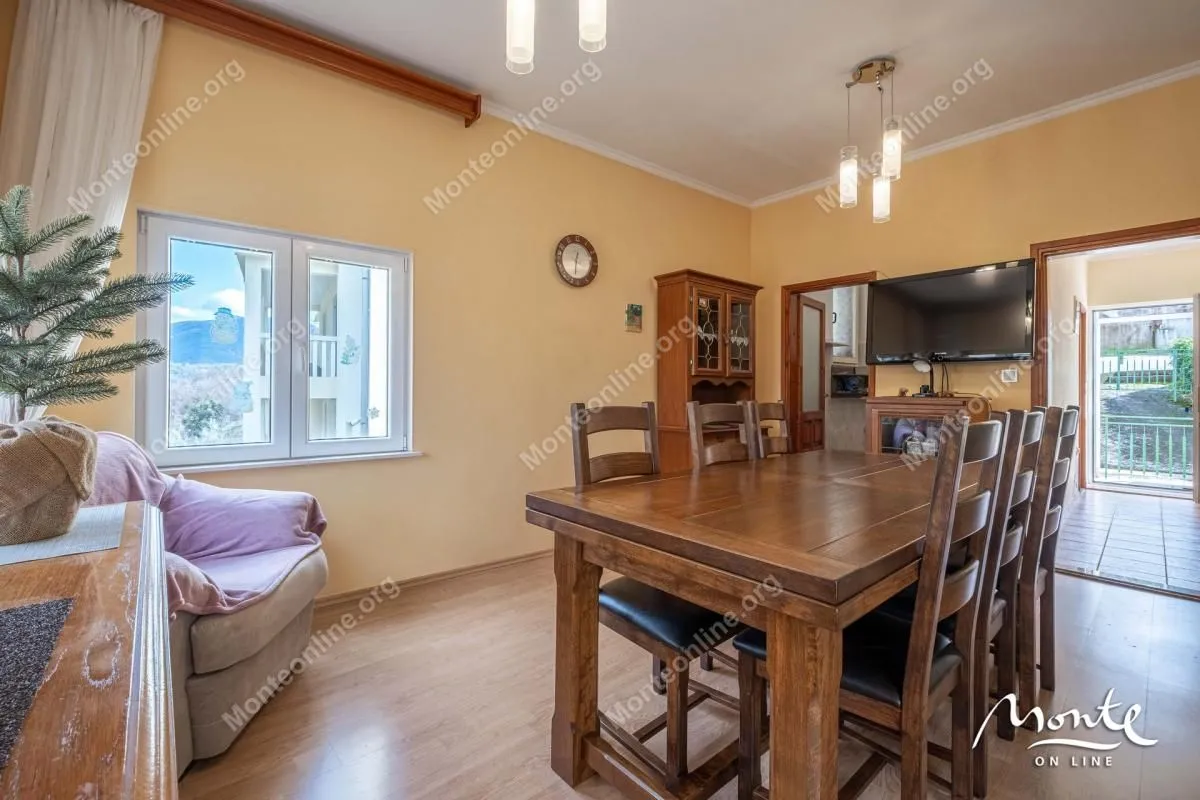 Prodaja, dvosoban stan, 71m², Topla, Herceg Novi