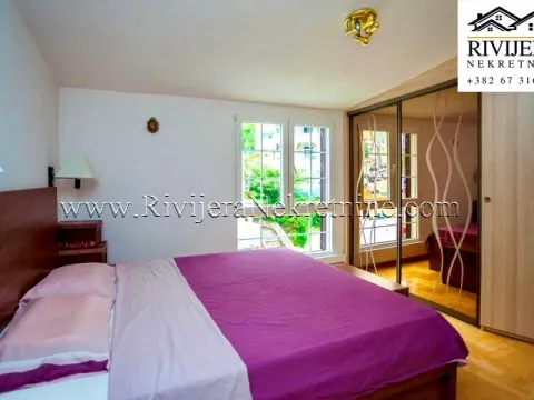 Prodaja, trosoban stan, 220m², Dobrota, Kotor - image 13