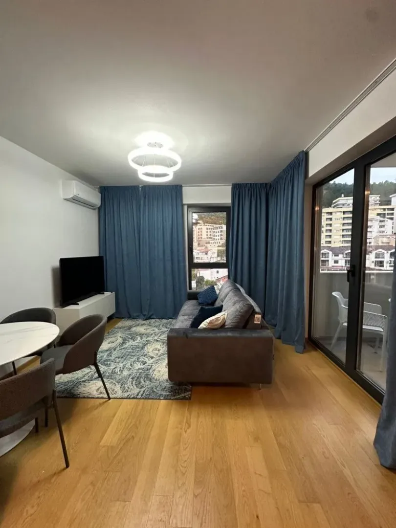 Rent, one bedroom apartment, 43m², Rozino, Budva
