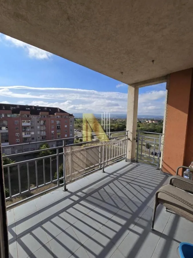 Izdavanje, stan, 132m², Novo naselje, Novi Sad