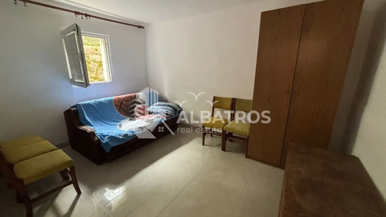 Rent, three bedroom apartment, 90m², Sutomore, Bar