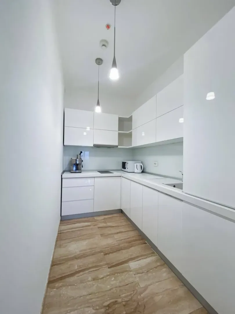Prodaja, dvosoban stan, 77m², Tre Canne, Budva