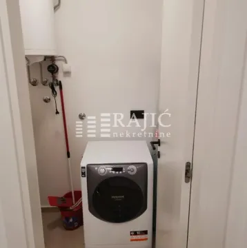 Rent, two bedroom apartment, 65m², Stari Grad, Beograd - image 13