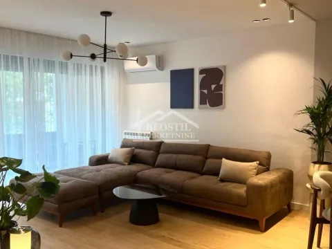 Izdavanje, četvorosoban stan, 112m², Stari Grad, Beograd - image 4
