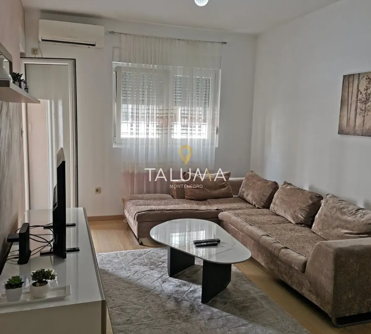 Izdavanje, jednosoban stan, 46m², City Kvart, Podgorica