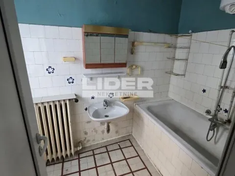 Sale, three bedroom apartment, 98m², Topličin venac, Beograd - image 8