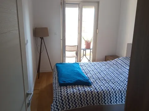 Izdavanje, jednosoban stan, 49m², Central Point, Podgorica - image 11