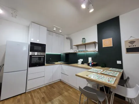 Izdavanje, dvosoban stan, 55m², Bečići, Budva - image 9