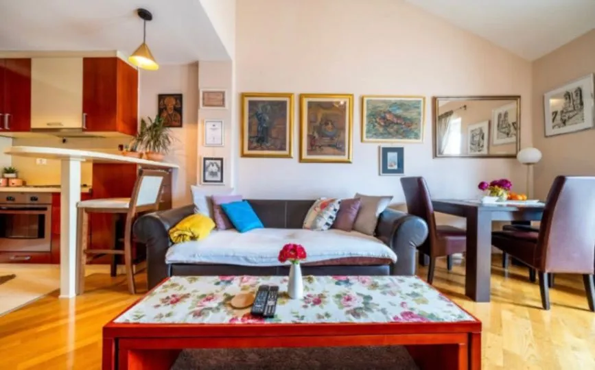 Izdavanje, jednosoban stan, 52m², Preko Morače, Podgorica