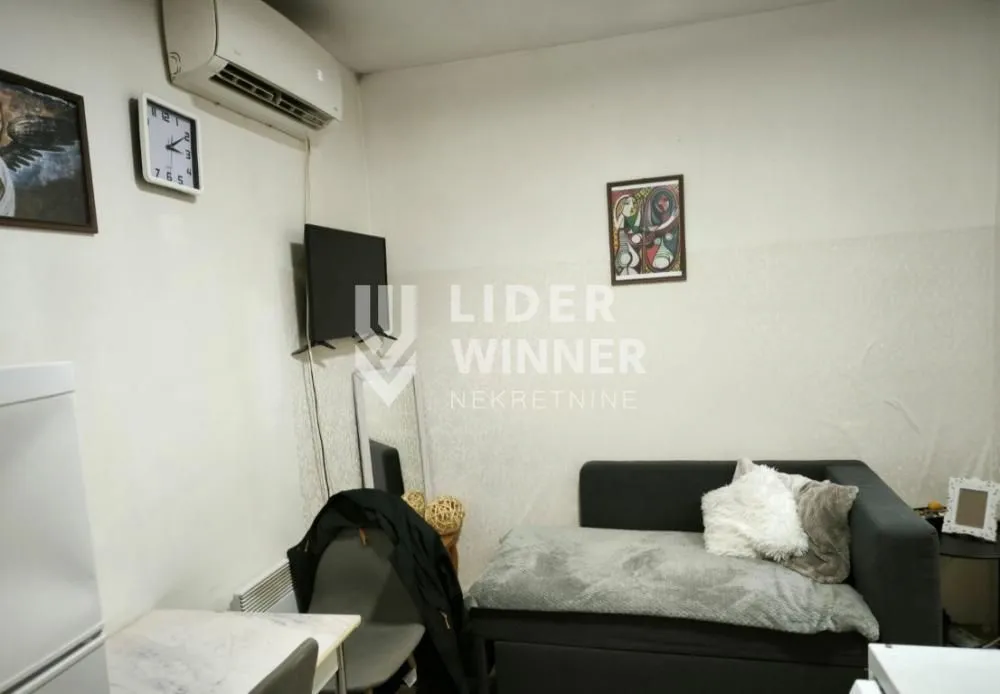 Prodaja, jednosoban stan, 26m², Zeleni Venac, Beograd