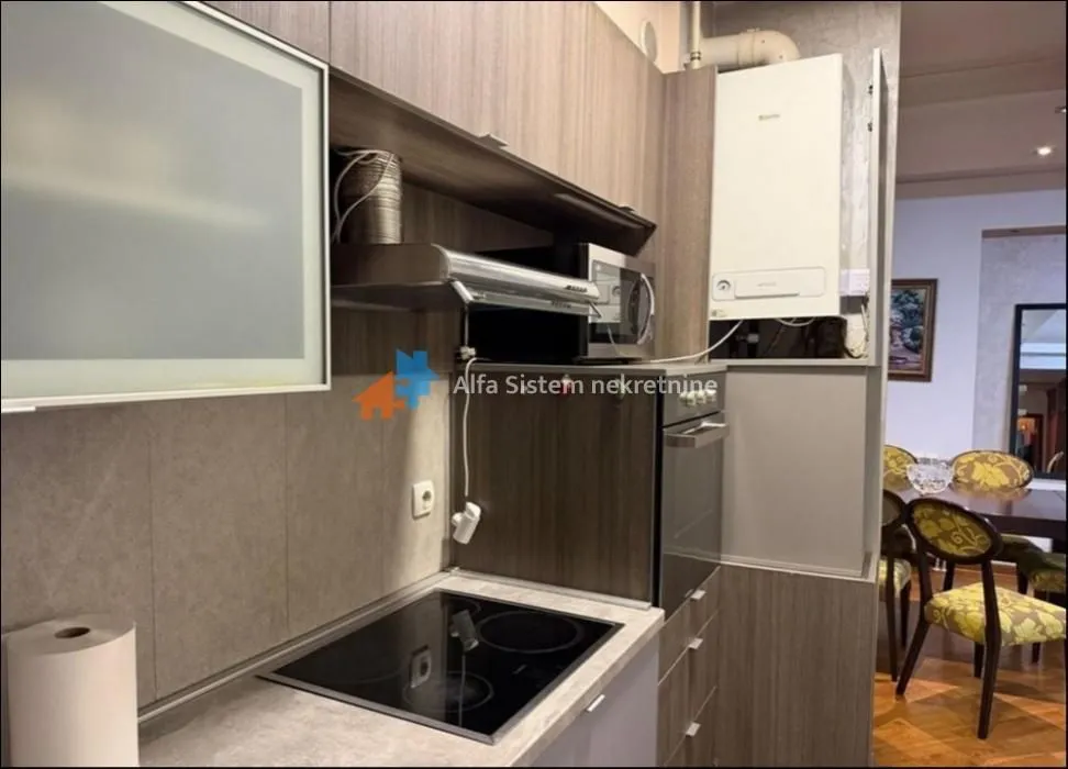 Izdavanje, stan, 170m², Savski Venac, Beograd