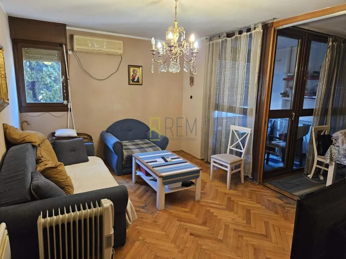 Prodaja, trosoban stan, 87m², Blok 5, Podgorica