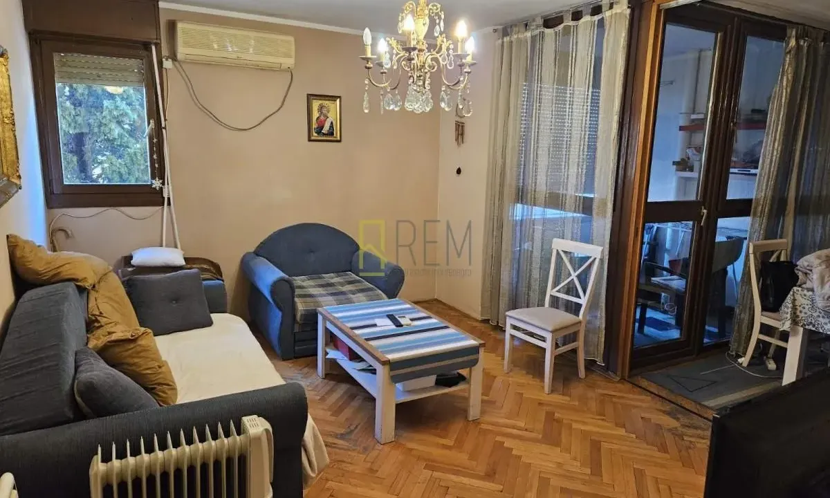 Prodaja, trosoban stan, 87m², Blok 5, Podgorica