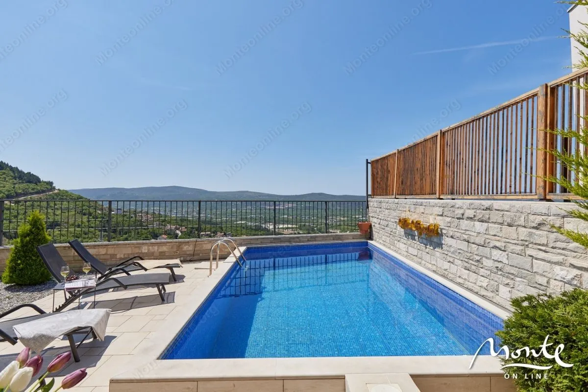 Prodaja, kuća, 220m², Tivat, Crna Gora