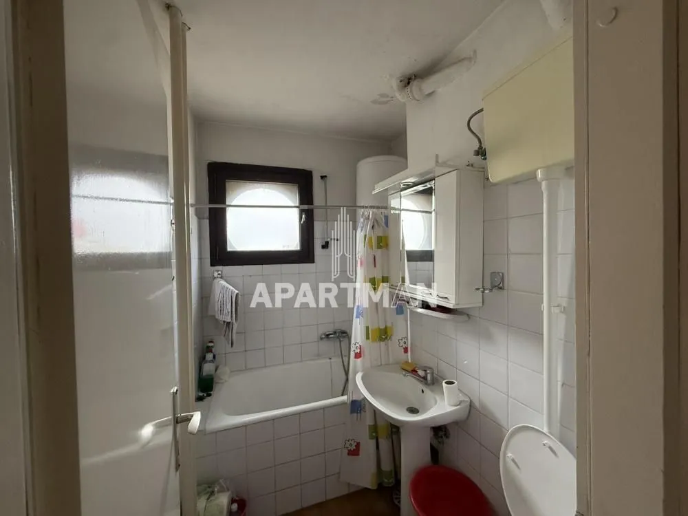 Prodaja, trosoban stan, 92m², Vidikovački venac, Rakovica