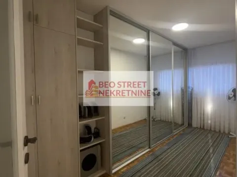 Izdavanje, četvorosoban stan, 89m², Beograd, Srbija - image 19