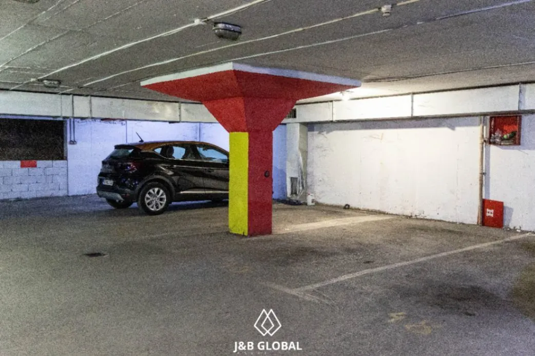 Prodaja, trosoban stan, 120m², Blok 7, Podgorica