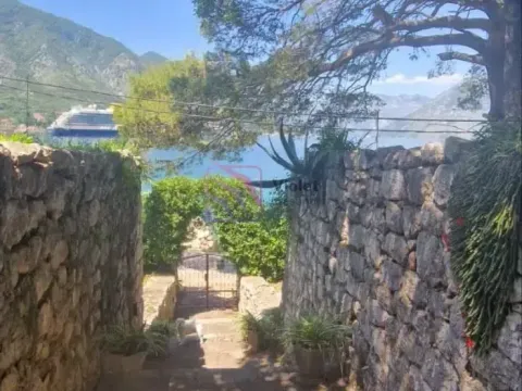 Prodaja, kuća, 180m², Dobrota, Kotor - image 9