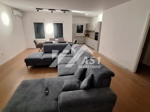 Izdavanje, četvorosoban stan, 110m², Salajka, Novi Sad Sve Podlokacije - image 2