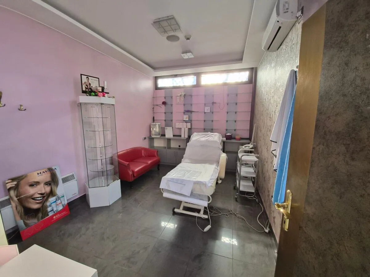 Sale, office space, 60m², Pejton, Podgorica