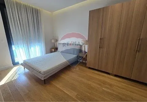 Izdavanje, trosoban stan, 140m², Kruševac, Podgorica - image 36