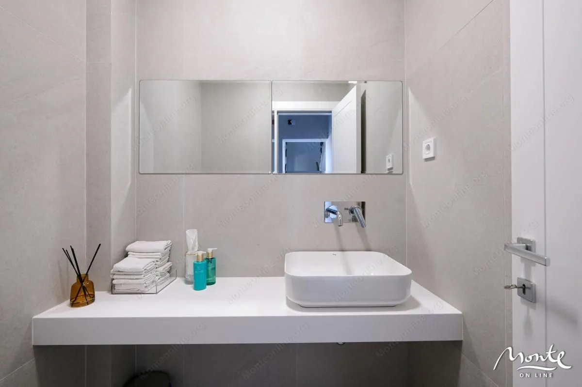 Sale, house, 220m², Reževići, Budva