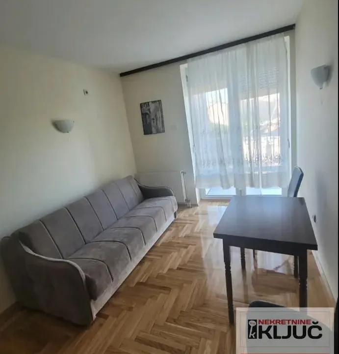 Izdavanje, garsonjera, 25m², Nova Detelinara, Novi Sad Sve Podlokacije