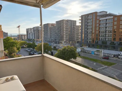 Prodaja, dvosoban stan, 103m², Stari Aerodrom, Podgorica - image 8