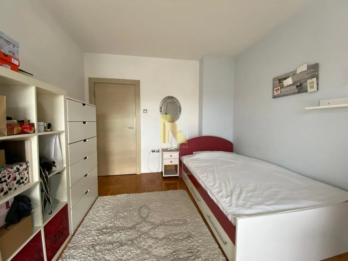 Prodaja, stan, 144m², Spens, Novi Sad Sve Podlokacije