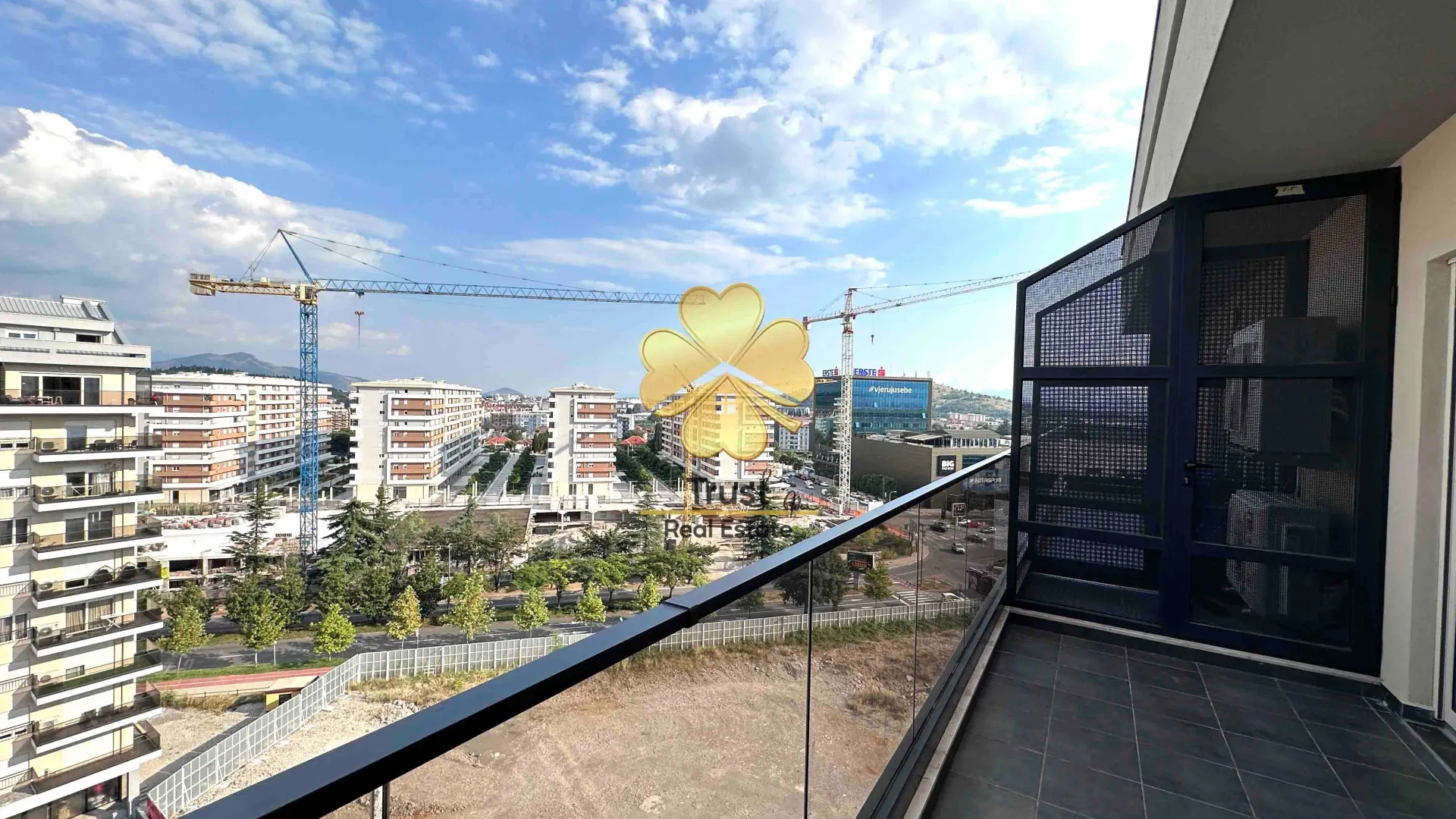Rent, two bedroom apartment, 80m², Master Kvart, Podgorica