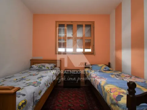 Izdavanje, dvosoban stan, 92m², Zlatica, Podgorica - image 9