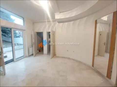 Rent, house, 380m², Zvezdara Sve Podlokacije, Beograd - image 11