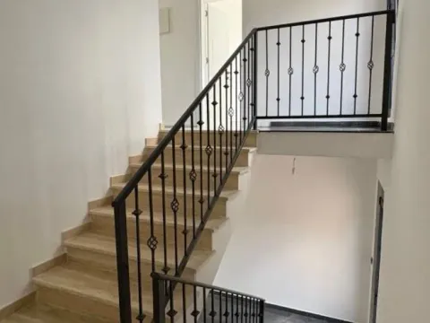 Prodaja, kuća, 225m², Centar, Bar - image 6