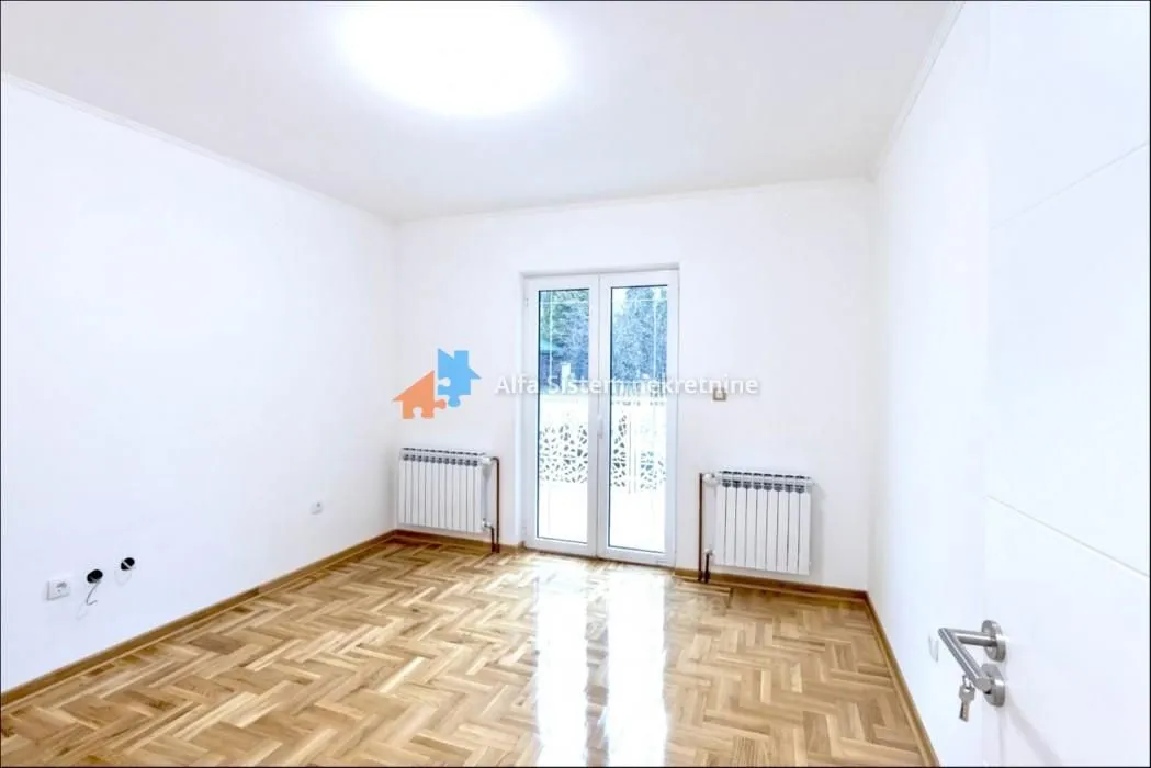 Izdavanje, kuća, 417m², Voždovac Sve Podlokacije, Beograd