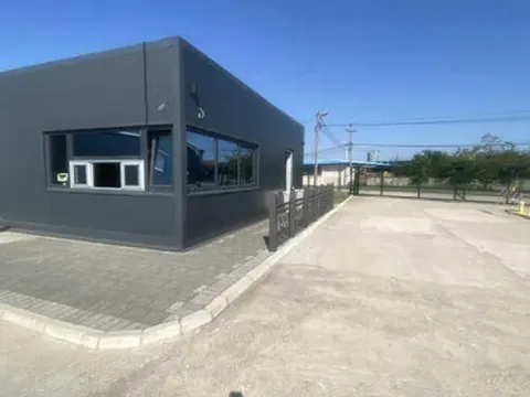 Izdavanje, poslovni prostor, 220m², Zemun Ugrinovci, Zemun Sve Podlokacije - image 3