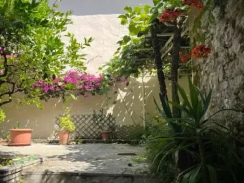 Sale, house, 240m², Stari Grad, Herceg Novi - image 11