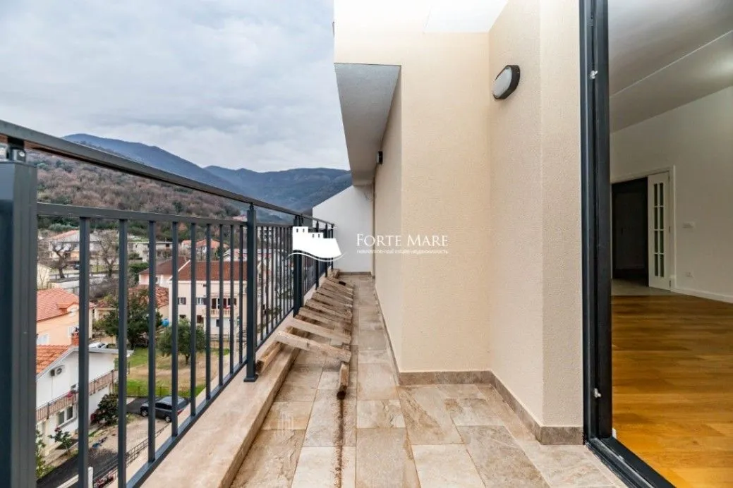 Prodaja, trosoban stan, 107m², Bijela, Herceg Novi