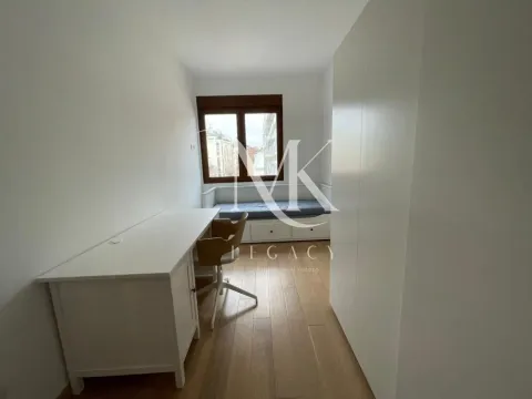Izdavanje, četvorosoban stan, 91m², Crveni Krst, Beograd - image 16