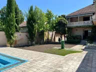 Izdavanje, kuća, 450m², Bulevar Evrope, Novi Sad Sve Podlokacije - image 16