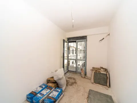 Prodaja, dvosoban stan, 67m², Stari Aerodrom, Podgorica - image 8