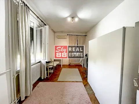 Prodaja, kuća, 401m², Zemun Kalvarija, Zemun Sve Podlokacije - image 5