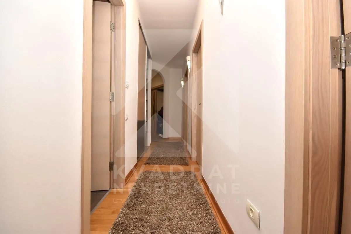 Rent, three bedroom apartment, 120m², City Kvart, Podgorica